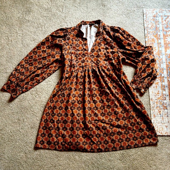 Women’s Banana Republic corduroy, balloon sleeve, mini dress size large - Picture 1 of 10